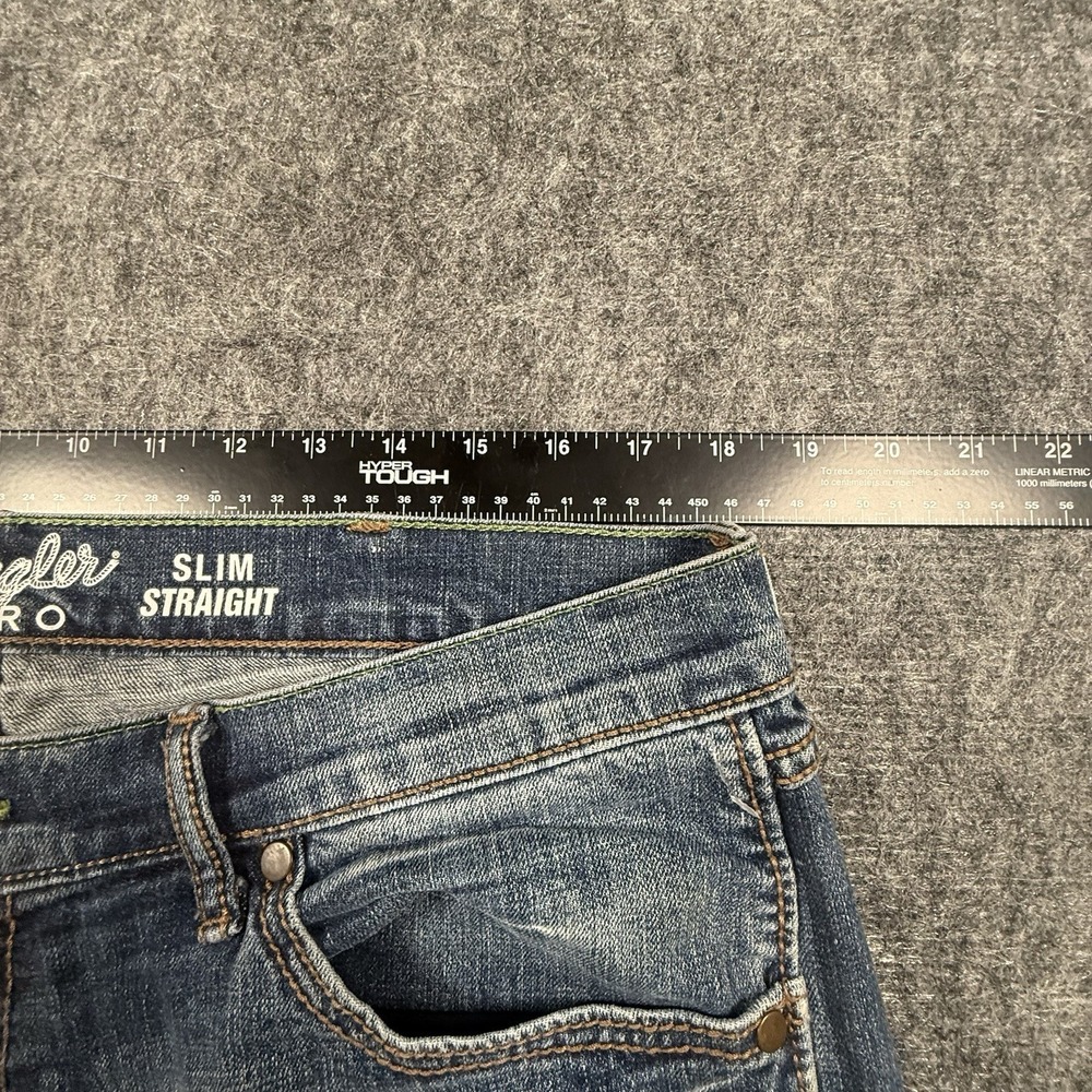 Wrangler Retro Slim Straight Jeans Men 36x30 Medium Wash Blue Denim Western - Picture 3 of 6